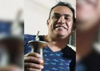 Homem volta do trabalho e é morto pelo filho em SC; vítima foi atingida com peso de musculação