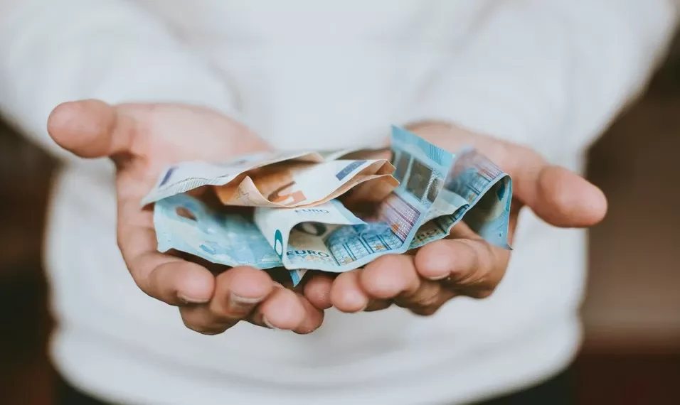 ‘Preço’ do dinheiro: Entrada de fintechs reduz spread e torna o crédito mais barato