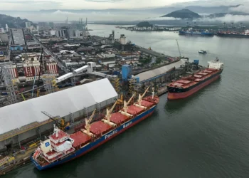 Amcham: Exportações brasileiras com sobretaxa americana caíram 25,7% em setembro