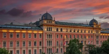 Esto es lo que más buscan los colombianos a la hora de viajar