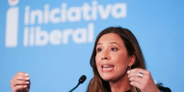 IL acusa Governo de aumentar despesa em 10 mil milhoes anuais sem justificação