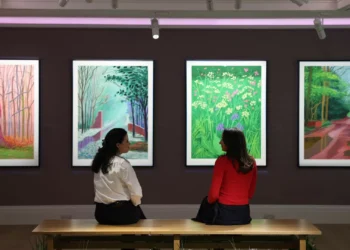 Inéditos de Helena Almeida a partir desta quarta-feira na feira de arte Frieze em Londres