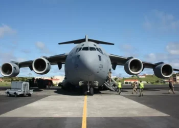 Governo avalia soluções para reduzir impacto de salários em atraso na Base das Lajes