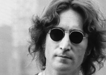 Asesino de John Lennon confiesa por qué acabó con la vida del cantante, tras 45 años