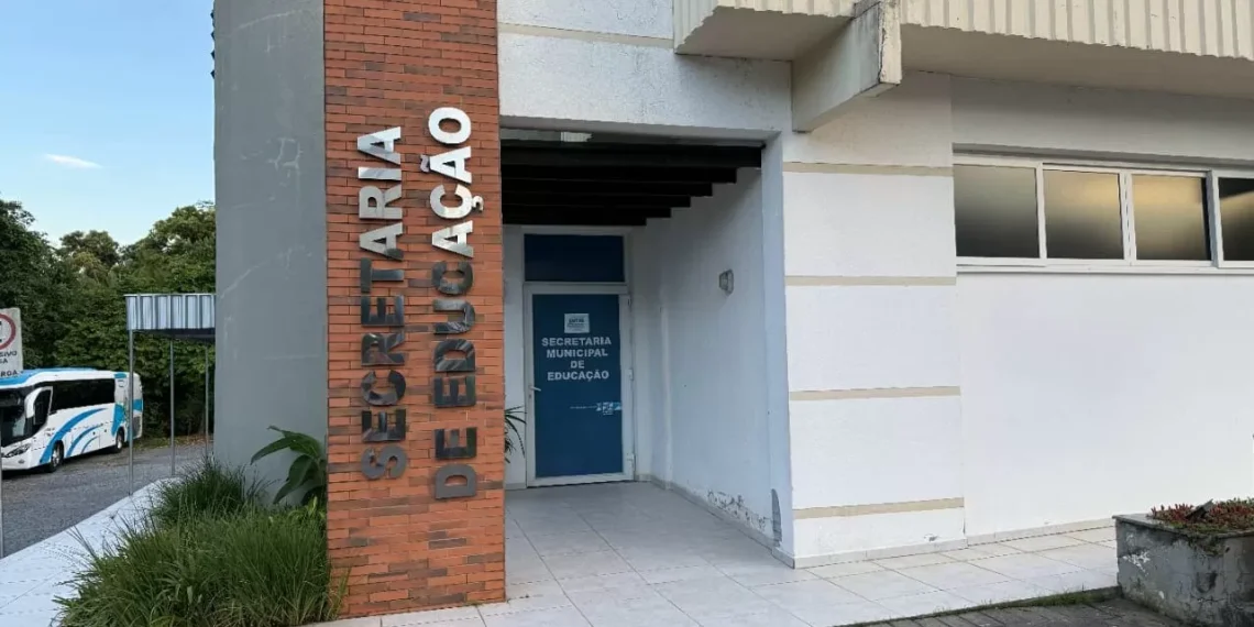 Prefeitura de Timbó abre processo seletivo para vagas temporárias na Educação
