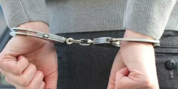 Si lo detiene la policía, así debería actuar para evitar seguir infringiendo las reglas