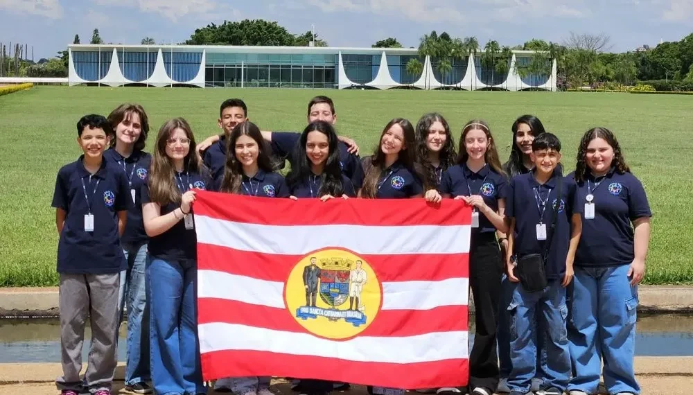 Vereadores mirins de Blumenau vivenciam rotina política em Brasília e fortalecem aprendizado sobre cidadania