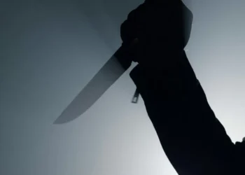 Condenado a 10 anos homem que matou ex-companheiro da mãe com 14 facadas em SC