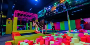 Wow Park celebra 2 anos em SC com festas que resgatam a infância e diversão sem telas
