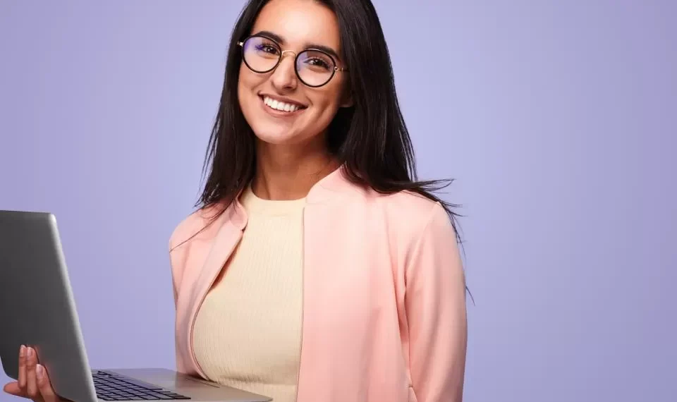 La característica más común que tienen las personas inteligentes, según expertos