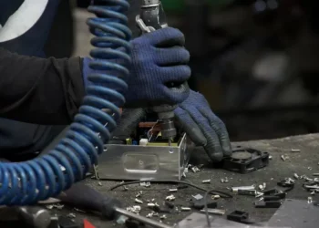 Crédito para a indústria de transformação despenca 40% em 12 anos, aponta CNI