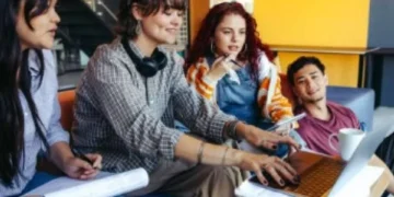 Cuáles son las carreras que muy pocos eligen estudiar en Colombia, según la IA