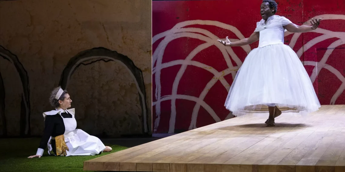 “Branca de Neve e Outros Dramalhetes”. Nuno Carinhas desconstrói contos de fadas e coloca o público a pensar