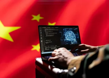 China acelera uso de IA e robôs para manter liderança na manufatura global