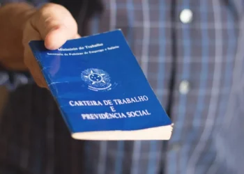 SC segue líder nacional em emprego e mantém índice de desocupação em 2,3%