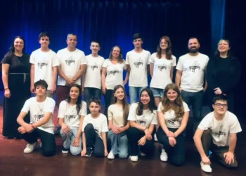 Recital de piano une cinema e música em noite especial no Teatro Municipal de Timbó