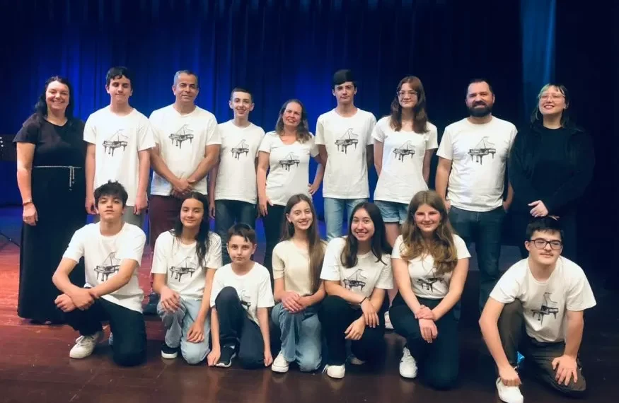 Recital de piano une cinema e música em noite especial no Teatro Municipal de Timbó