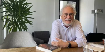 Faciolince escreveu o livro que mais lhe custou depois de sobreviver a ataque de míssil na Ucrânia