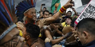 Confrontos entre segurança e manifestantes que tentaram invadir COP30