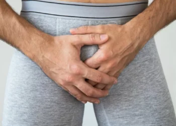 Higiene inadequada pode desencadear câncer de pênis e resultar em amputação