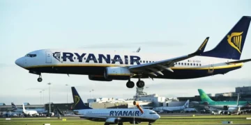 Vai viajar? Ryanair só aceita cartões de embarque digitais a partir desta quarta-feira