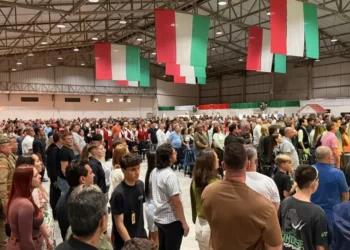 Após 18 anos, a tradicional La Sagra retorna em Rodeio com abertura oficial realizada na noite desta quinta-feira