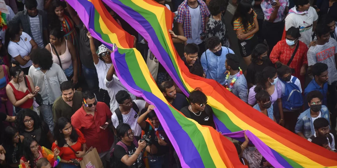 Grindr vendido por empresa chinesa após pressão dos EUA