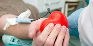 É errado dizer sangue do “grupo O”.  O correto é “grupo zero”