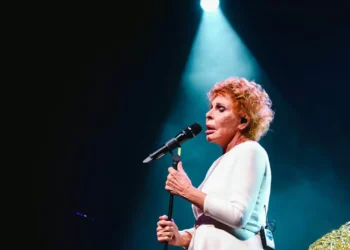 Ornella Vanoni, ícone da música italiana, morreu aos 91 anos