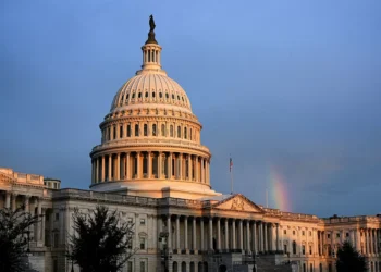 EUA dão indícios de progresso para acabar com longo shutdown pela pela primeira vez