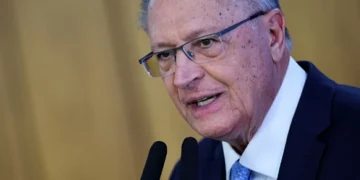 Alckmin diz que negociação com EUA não acabou e cita café solúvel, máquinas e motores