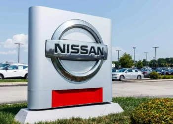 IA reduz pela metade o tempo de testes da Nissan em veículos elétricos
