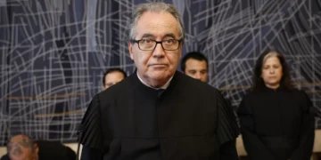 Presidente do Constitucional pede para ser ouvido “de urgência” no Parlamento