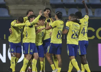 Arouca dá pontapé na crise e vence Alverca