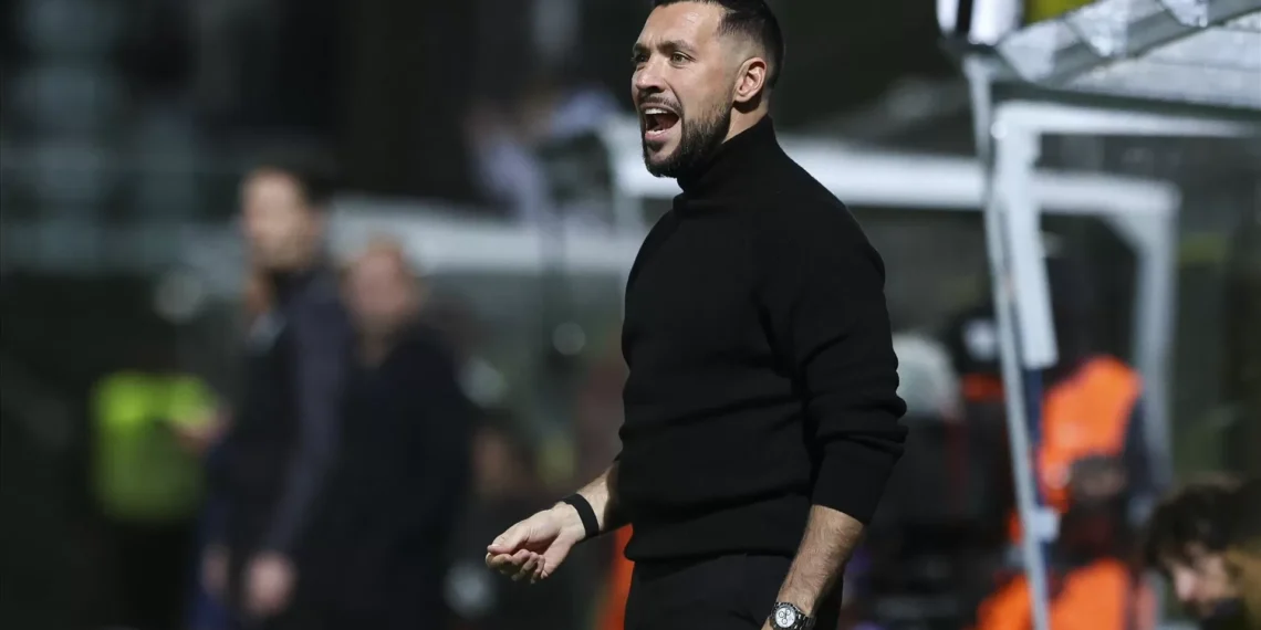 Farioli. “Não há nada para fazer gestão”