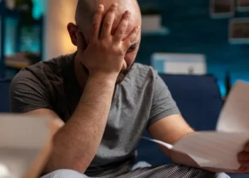 “Acham que isso aqui é o quê? Um churrasco?” diz deputado após votação na madrugada que aprovou R$ 40 bilhões em impostos