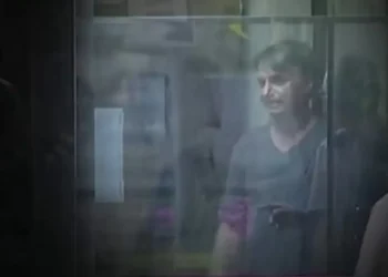 Após a prisão, defesa de Bolsonaro tenta conversão da pena para regime domiciliar por motivos humanitários