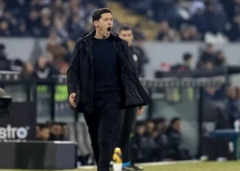 Luís Pinto: “Estamos desiludidos, jogadores têm de acreditar mais neles”