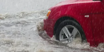 Semana começa com temporais e risco elevado de alagamentos em Santa Catarina