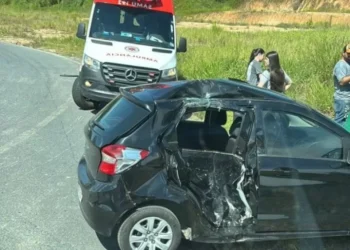 Colisão entre carro e moto deixa feridos e mobiliza resgate na BR-470, em Ascurra