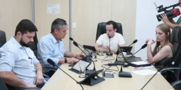 Treze propostas avançam após análise das Comissões de Educação, Transportes e Turismo da Câmara de Blumenau