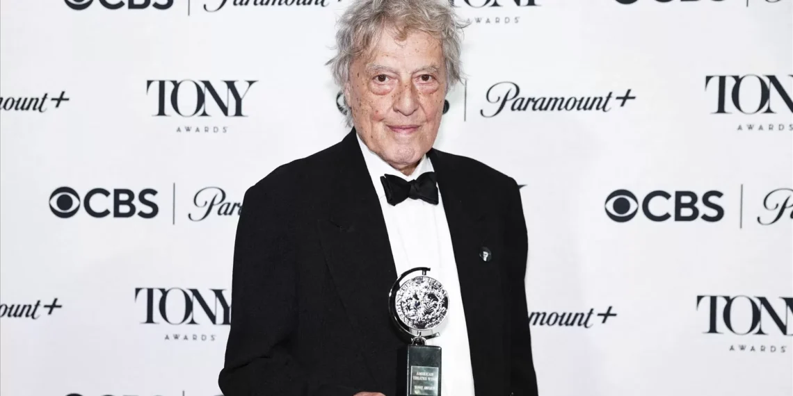 Morreu o dramaturgo britânico Tom Stoppard