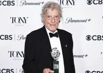 Morreu o dramaturgo britânico Tom Stoppard