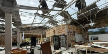 Temporal causa destruição em salão histórico de Jaraguá do Sul e prejuízo pode chegar a R$ 350 mil