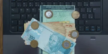 Alesc aprova extinção da taxa de licenciamento anual de veículos em Santa Catarina