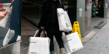 PIB dos EUA cresce 4,3% no 3º trimestre, superando expectativas do mercado