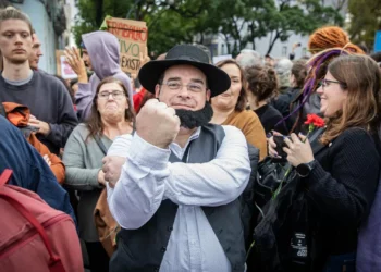 Da troika ao pacote laboral. Como se comparam as greves gerais de 2013 e 2025?