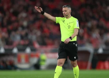 Nota 3 para André Narciso. “Não teve influência no resultado”