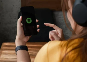 Veja como fazer sua retrospectiva de 2025 pelo Spotify Wrapped