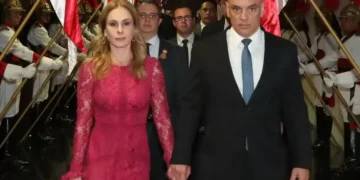 Contrato de R$ 129 milhões entre Banco Master e escritório da esposa de Moraes aparece em material apreendido pela PF